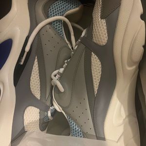 Selling my used kicks